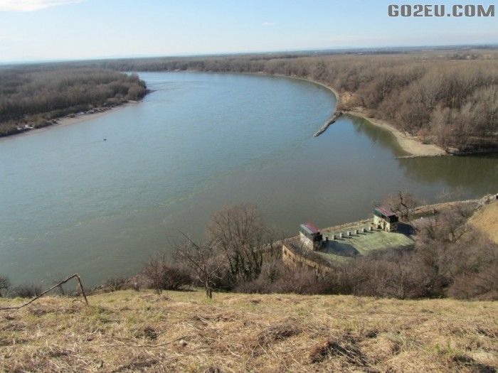 捷克奥地利匈牙利阿联酋十五日游线路(15日游